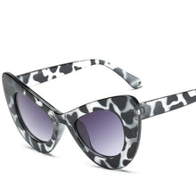 Load image into Gallery viewer, 2023 big sunglass box cat&#39;s eye sunglasses sunglass butterfly frame sun glasses colorful street sglasses