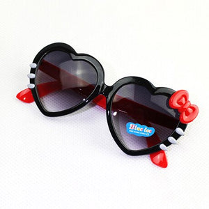 2023 Children Kids Sunglasses Heart Shaped Cute UV400 Designer Frame Eyewear Baby Girls Sunglasses