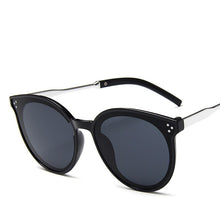 Load image into Gallery viewer, 2022 Latest model  trend ladies sunglasses round frame bright black  Korean glasses Latest model famous brand UV