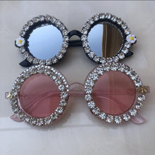 Load image into Gallery viewer, 2023 M16 Gorgeous Women Sunglasses Crystal Diamond Handmade Round Eyewear UV400 Mirror Lens Flower Design Summer Sun Glasses