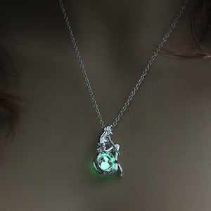 2020 Moon Glowing Necklace Gem Charm Jewelry Silver Plated Women Halloween Pendant Hollow Luminous Stone Pendant Necklace Gifts