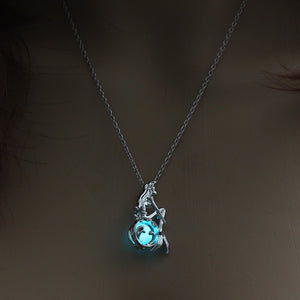 2020 Moon Glowing Necklace Gem Charm Jewelry Silver Plated Women Halloween Pendant Hollow Luminous Stone Pendant Necklace Gifts