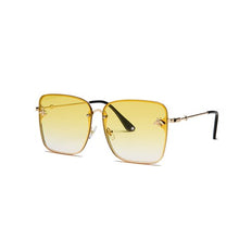 Carica l&#39;immagine nel visualizzatore di Gallery, 2023 Oversize Square Sunglasses Men Women Celebrity Sun Glasses Male Driving Superstar  Brand Designer Female Shades UV400