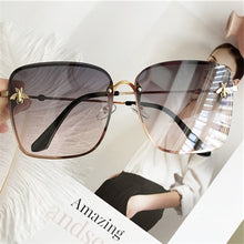 Carica l&#39;immagine nel visualizzatore di Gallery, 2023 Oversize Square Sunglasses Men Women Celebrity Sun Glasses Male Driving Superstar  Brand Designer Female Shades UV400