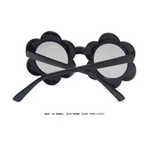 Load image into Gallery viewer, 2023 Sun Flower kids Sunglasses Boys Girls Round UV400 Glasses Sunglasses Children Lovely Baby Sun Glasses gafas de sol mujer
