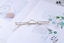 Carica l&#39;immagine nel visualizzatore di Gallery, montatura per occhiali vibrato senza lenti con catena intarsiata di perle occhiali decorativi per foto occhiali da donna super fire 