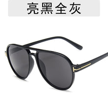 Carica l&#39;immagine nel visualizzatore di Gallery, 2023 Classic double beam big frame toad mirror retro round frame shaped Sunglasses men&#39;s Sunglasses women  sunglasses men