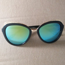 Carica l'immagine nel visualizzatore di Gallery, 2023 Factory   sun glasses UV400 Promotional plastic  sunglasses