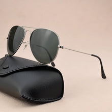 Carica l'immagine nel visualizzatore di Gallery, 2022  Classic sunglasses Men Women polarized Mens designer masculine Male Mirror Eyewear Brand Sun glasses Driving R3025