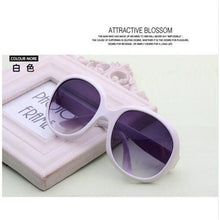 Load image into Gallery viewer, 2022 Fashion Retro Oversized Round Sunglasses Women Designer Sun Glasses oculos de sol feminino Glasses Female Goggle Eyeglasses