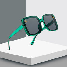 Load image into Gallery viewer, 2023 Square Frame Bee Sunglasses Men Women  Brand Designer Vintage Sun Glasses Vintage Shades Oculos