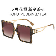 Load image into Gallery viewer, 2023 Square Frame Bee Sunglasses Men Women  Brand Designer Vintage Sun Glasses Vintage Shades Oculos