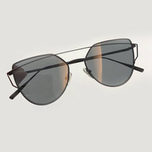 Load image into Gallery viewer, 2023  Autumn Women Sunglasses for VIP customers