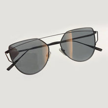 Load image into Gallery viewer, 2023  Autumn Women Sunglasses for VIP customers