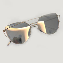 Load image into Gallery viewer, 2023  Autumn Women Sunglasses for VIP customers