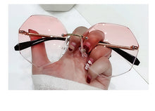 Load image into Gallery viewer, 2023 Brand Design Vintage Rimless Pilot Sunglasses Women Men Retro Cutting Lens Gradient Sun Glasses Female UV400