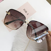 Load image into Gallery viewer, 2023 Lady Oversize Rimless Square Bee Sunglasses Women Men Small Bee Glasses Gradient Sun Glasses Female UV400