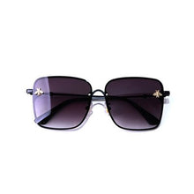 Carica l&#39;immagine nel visualizzatore di Gallery, 2023 Lady Oversize Rimless Square Bee Sunglasses Women Men Small Bee Glasses Gradient Sun Glasses Female UV400