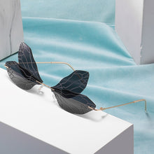 Load image into Gallery viewer, 2023 Rimless Cat Eye Sunglasses Women Vintage Cool Gradient Dragonfly Steampunk Sun Glasses For Female Unisex UV400