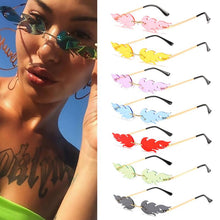 Carica l'immagine nel visualizzatore di Gallery, 2022 Occhiali da sole unisex da fuoco Occhiali da sole senza montatura Wave Occhiali da sole UV 400 Occhiali da sole stretti di tendenza Accessori per motori per auto