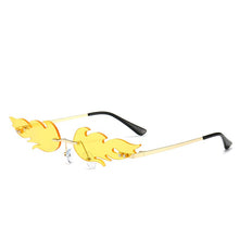 Carica l'immagine nel visualizzatore di Gallery, 2022 Occhiali da sole unisex da fuoco Occhiali da sole senza montatura Wave Occhiali da sole UV 400 Occhiali da sole stretti di tendenza Accessori per motori per auto