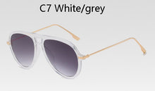 Load image into Gallery viewer, 2022  classic retro pilot sunglasses female  aviation oversized gradient men's driving glasses UV Women ins Popular