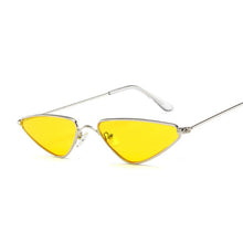 Carica l&#39;immagine nel visualizzatore di Gallery, 2023 Occhiali da sole Cat Eye da donna rosa Occhiali da sole Cateye rossi e neri con montatura piccola estiva retrò di marca sexy carini 