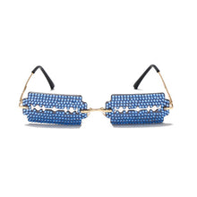 Carica l&#39;immagine nel visualizzatore di Gallery, 2023 Retro Sunglasses Women Brand Designer Diamond Rimless Sun Glasses Shades Rhinestone Lens Ladies Frameless Eyeglasses