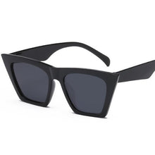 Load image into Gallery viewer, 2023 Small Triangle Cute Sexy Cat Eye Sunglasses Women Black White Vintage Retro Outdoor Sun Glasses Oculos De Sol Uv400