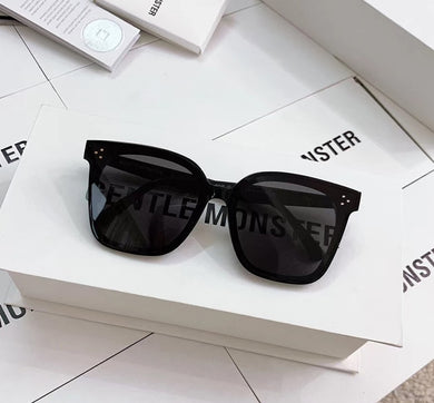 2023 Women men Oversized Sunglasses Korea Gentle Her Sunglasses Star Sunglass Lady Vintage Sunglasses  Package