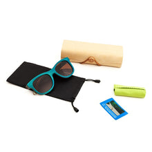 Load image into Gallery viewer, 2023 vintage Polarized Women sunglasses men high grade brand Peacock blue sunglasses Beach Bamboo eyeglasses