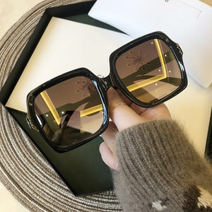 2023  retro White Sunglasses Women's large frame square face thin Sunglasses versatile sunshade and UV protection