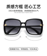 Carica l&#39;immagine nel visualizzatore di Gallery, 2022  bee  for women Sunglasses Men Square Brand Design Sun Glasses Oculos Retro male iron