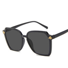Carica l&#39;immagine nel visualizzatore di Gallery, 2023 Brand Oversized trend sunglasses retro wild little bee sunglasses simple  Gradient uv400
