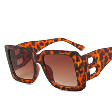 Load image into Gallery viewer, 2023 Brand Square Sunglasses Woman Retro Oversized Black Style Shades For Women Big Frame Sun Glasses UV400 Eyewear