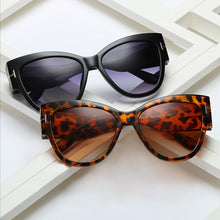 Load image into Gallery viewer, 2023 Cat Eye Sunglasses Women Brand Designer Sunglasses Women Big Black oversized Sun Glasses Lunette De Soleil Femm