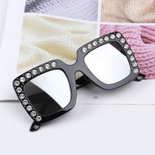 Load image into Gallery viewer, 2023 Children Cute Oversized Sunglasses Kids Square Glasses Baby Colors Sunglasses Boys Girls Eyewear