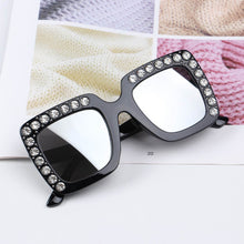 Load image into Gallery viewer, 2023 Children Cute Oversized Sunglasses Kids Square Glasses Baby Colors Sunglasses Boys Girls Eyewear