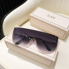 Load image into Gallery viewer, 2023 Classic Retro Sunglasses Women Glasses Lady  Steampunk Metal Sun Glasses Vintage Mirror Oculos De Sol Feminino UV400