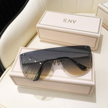 Load image into Gallery viewer, 2023 Classic Retro Sunglasses Women Glasses Lady  Steampunk Metal Sun Glasses Vintage Mirror Oculos De Sol Feminino UV400