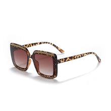 Load image into Gallery viewer, 2023 Classic Vintage Square Sunglasses Woman Siamese Oversized Sunglasses Woman/Men Retro Sunglasses Gradients Lens De Sol Mujer