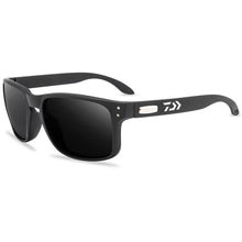 Carica l'immagine nel visualizzatore di Gallery, 2022 Daiwa Men Polarized UV400 Sunglasse Driver Classic Retro Brand Designer Light Flexible Sun Solar Glasses Oculos De Sol