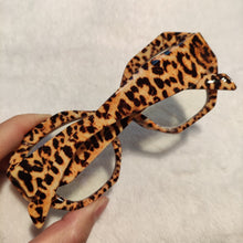 Load image into Gallery viewer, 2023 Sexy Leopard Frame Anti-blue Glasses Women Vintage Anti-blue Optical Eyeglasses Female Spectacles Oculos Feminino