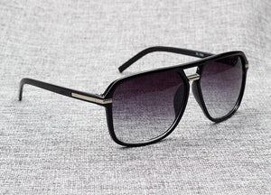 2022  Square Style Gradient Sunglasses Men Brand Design  Vintage Cool Driving Sun Glasses Oculos De Sol Eyewear