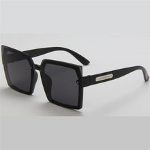 Carica l'immagine nel visualizzatore di Gallery, 2022  Square Sunglasses Women Designer  Man/Women Cat Eye Sun Glasses Classic Vintage UV400 Outdoor Oculos De Sol