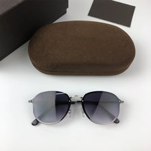 Load image into Gallery viewer, 2023 Tea Gradient Sunglasses Tom 0872B Women Famous Retro Design Sun Glasses Female oculos de sol feminino UV400