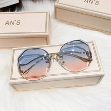 Load image into Gallery viewer, 2023 Tea Gradient Sunglasses Women Ocean Cut Trimmed Lens Metal Curved Temples Sun Glasses Female Oculos De Sol Feminino