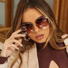 Load image into Gallery viewer, 2023 Tea Gradient Sunglasses Women Ocean Cut Trimmed Lens Metal Curved Temples Sun Glasses Female Oculos De Sol Feminino