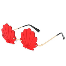 Carica l&#39;immagine nel visualizzatore di Gallery, 2023 Unique Flower Shape Rimless Women Sunglasses Brand Designer Retro Shell Grain Clear Ocean Lens Male Sun Glasses