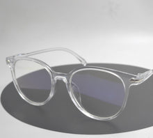 Load image into Gallery viewer, 2023 Women Glasses Frame Men Eyeglasses Frame Vintage Round Clear Lens Glasses Optical Spectacle Frame